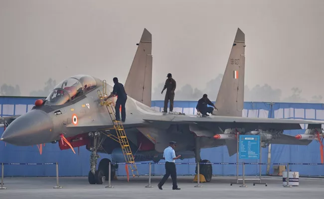 IAF Operate Sukhoi planes along China Border - Sakshi