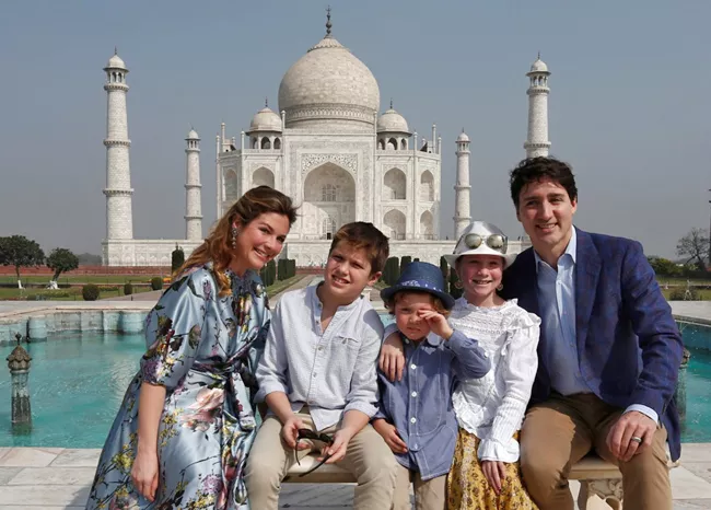 Canadian Prime Minister Justin Trudeau visits Taj Mahal - Sakshi