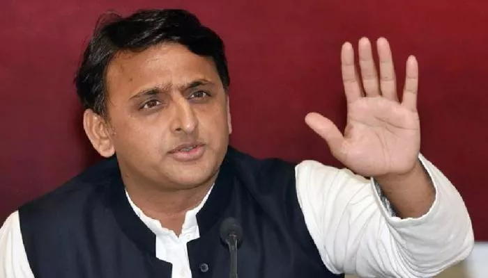 BJP diverting attention with chai and pakoda, says Akhilesh Yadav - Sakshi