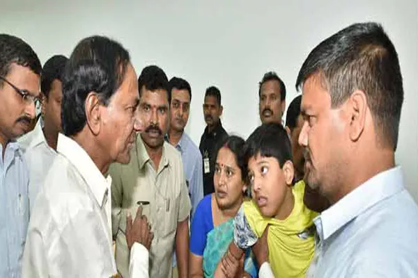 genetic disease boy says birthday wishes to cm kcr in pragathi bhavan - Sakshi