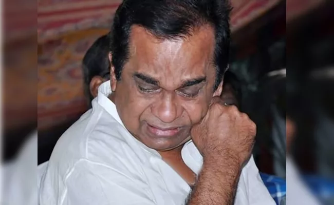 Brahmanandam condole Gundu Hanumanth Rao demise - Sakshi