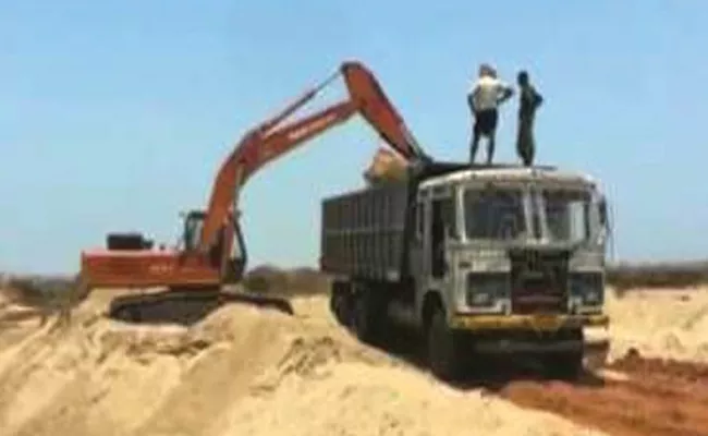  illegal mining of sand in manjira river - Sakshi