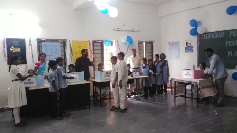 model banking programme in model school - Sakshi