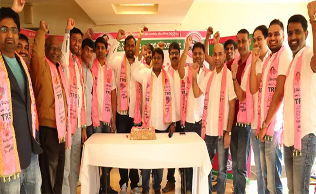 kcr birthday celebrations at london - Sakshi