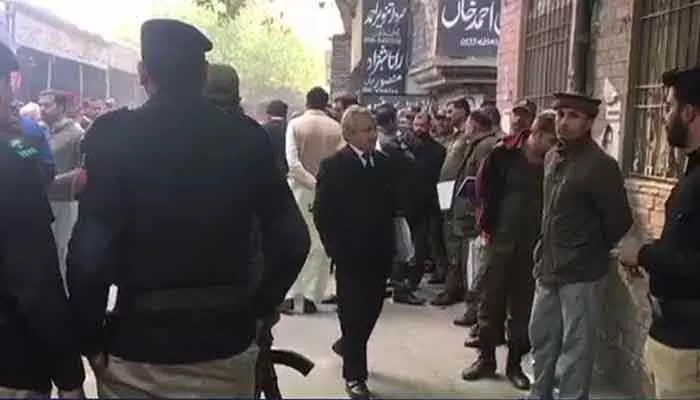 2 lawyers killed in Lahore court firing  - Sakshi