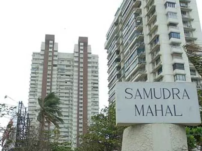 6 Samudra flats worth Rs 900 crore - Sakshi