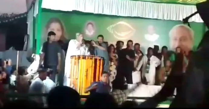 Shoes Attack on Odisha CM Naveen Patnaik - Sakshi