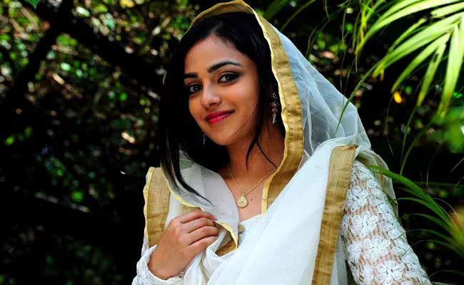 heroine nithya menon acts in vk prakash direction - Sakshi