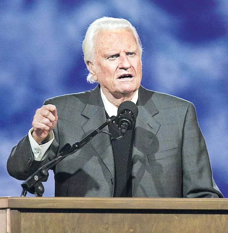 Billy Graham has died at his home in North Carolina at age 99 - Sakshi