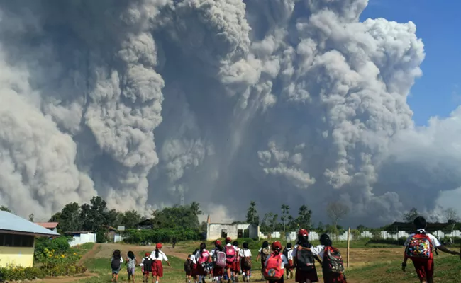 Mount Sinabung Volcano Blasted - Sakshi