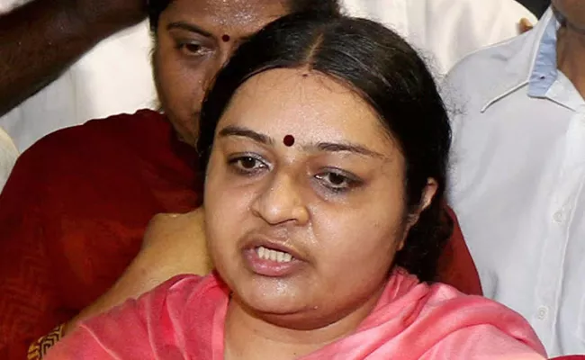 amrutha playing tricks for jaya assets : Deepa - Sakshi