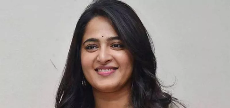 Anushka Shetty to essay legendary Bhanumathi  - Sakshi