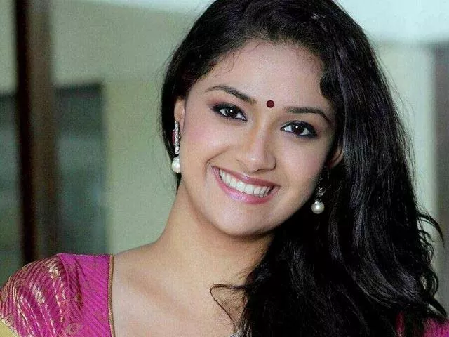 Keerthi Suresh As Savithri Really Becomes Savithri - Sakshi