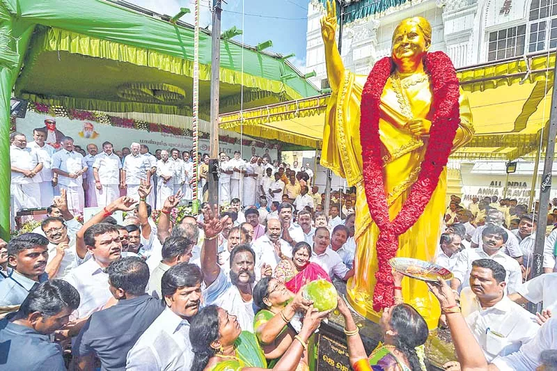 PM Modi Launches Amma Two-wheeler Scheme in Chennai on Jayalalithaa's 70th Birthday - Sakshi