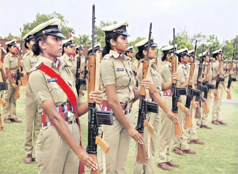 Just 7.28 per cent women in police forces - Sakshi