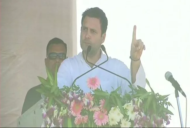 Parrikar was unaware that PM Modi changed Rafale contract: Rahul - Sakshi