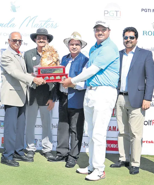 udayan gets golf title - Sakshi