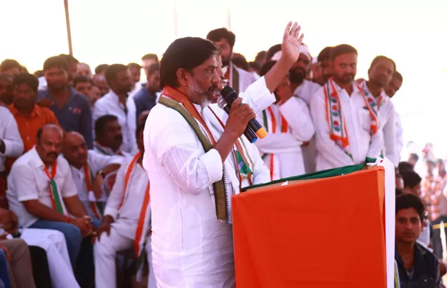 Bhatti Vikramarka Mallu talks in Praja Chaitanya Yatra - Sakshi