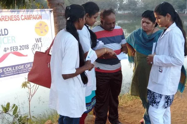 students conducted awareness programme in cancer - Sakshi