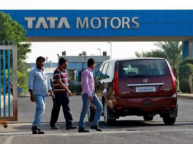 Tata Motors’ Q3 Profit Misses Estimate By Wide Margin  - Sakshi