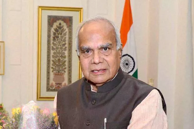 governor banwarilal purohit participate in swachh bharat programmes - Sakshi