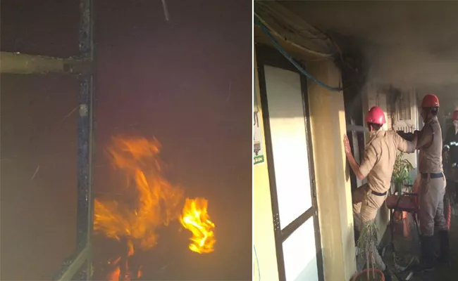 Fire breaks out in Khairatabad GHMC office  - Sakshi