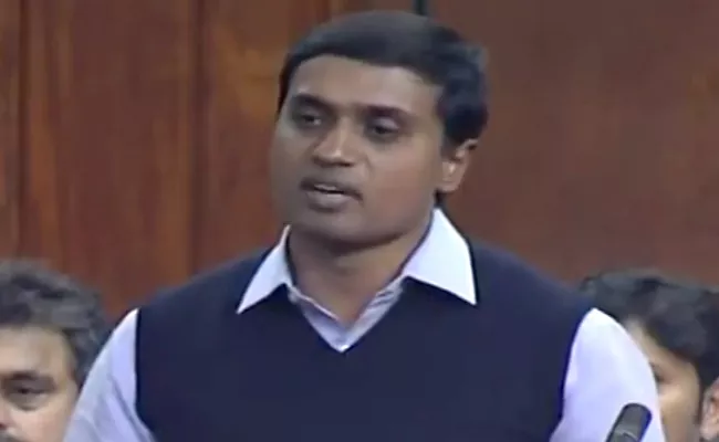  YSR Congress Party mps stages walk-out from lok sabha - Sakshi