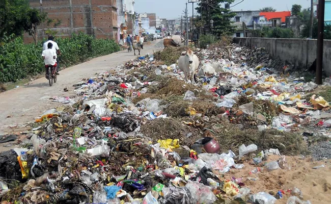 Badly executed plastic bans in Berhampur - Sakshi