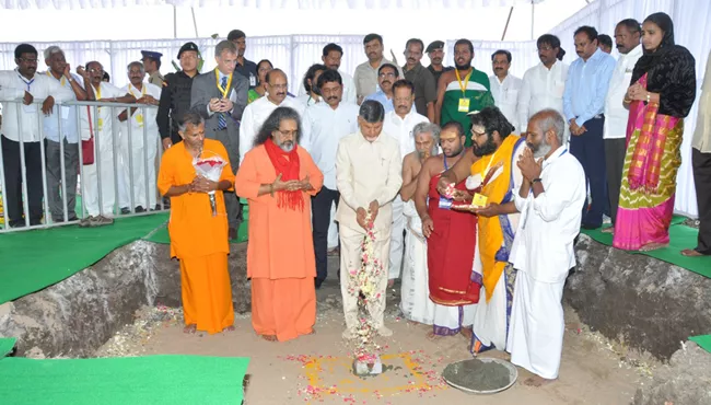 Chandrababu lays foundation stone for Amrita University compus - Sakshi