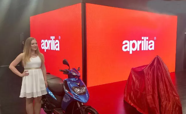 Piaggio launches Aprilia SR125 at Auto Expo - Sakshi