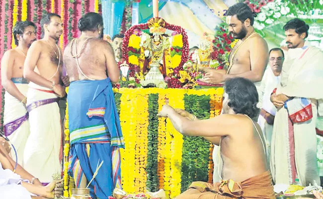 Brahmotsavam celebrations of Lord Balaji in pune - Sakshi