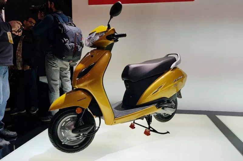 New Honda Activa 5G unveiled at Auto Expo 2018 - Sakshi