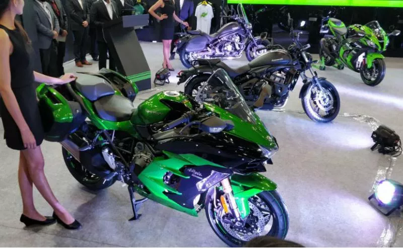 Kawasaki Ninja H2 SX and H2 SX SE launched in India - Sakshi