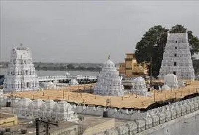 Vemulawada temple gearing up for Maha Shivaratri Jatara - Sakshi