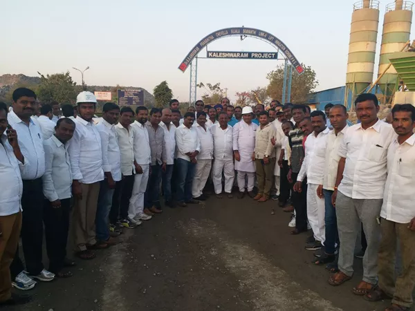 MLA ganesh gupta team visits Kaleshwaram project - Sakshi