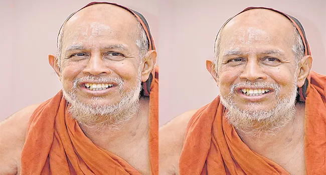 Jayendra Saraswathi Passed Away - Sakshi