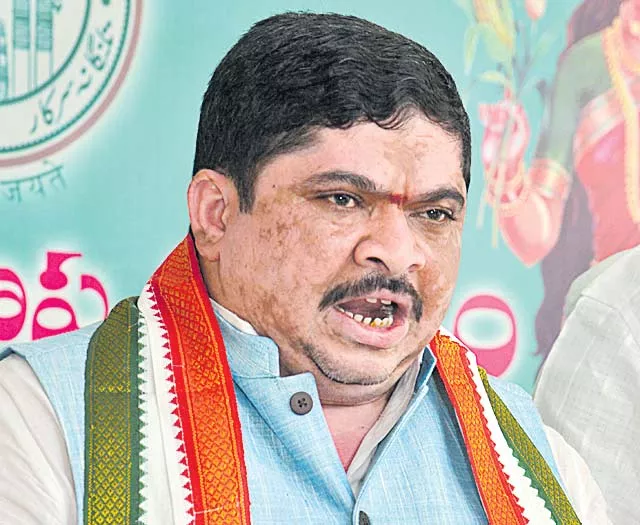 ponnam prabhakar appointed by aicc member - Sakshi