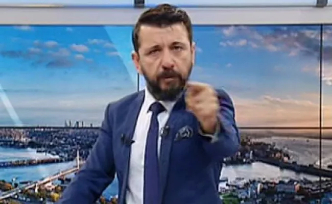 Turkey TV anchor Fired over Kill Politicians Comments - Sakshi