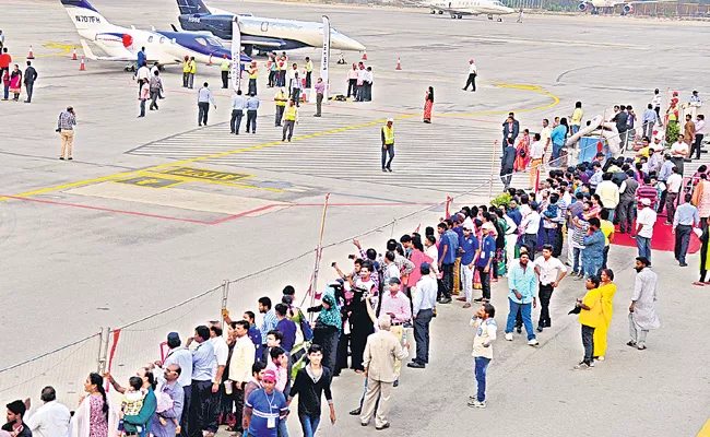 Half Stalls Empty In Aviation Show - Sakshi