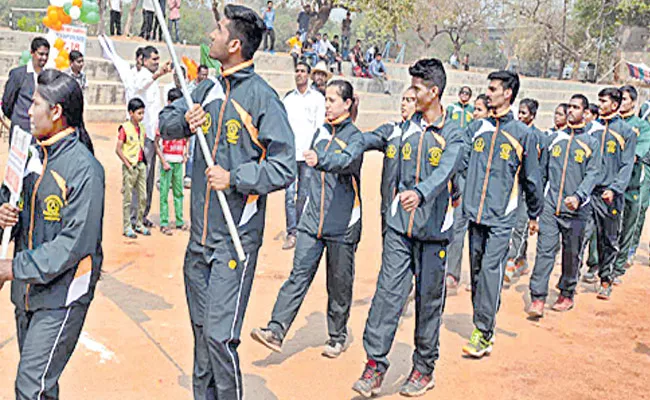 Osmania team wins Karfball Championship opener - Sakshi