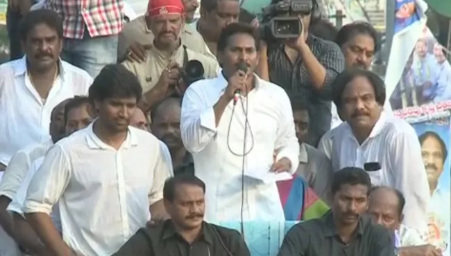 I Might Be Coming In Dreams Of Chandra babu Says YS Jagan Mohan Reddy - Sakshi