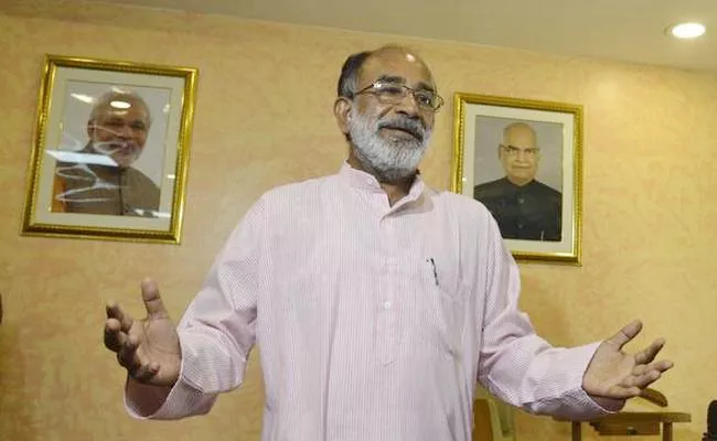 Foreign Minister KJ Alphons Advice Tourists on Bikinis - Sakshi