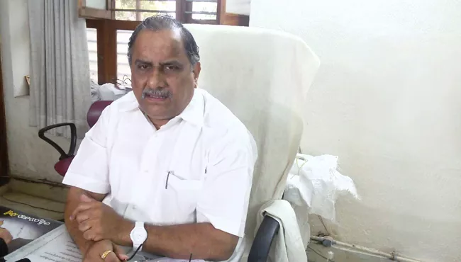 Mudragada Padmanabham writes Letter to Chandrababu - Sakshi