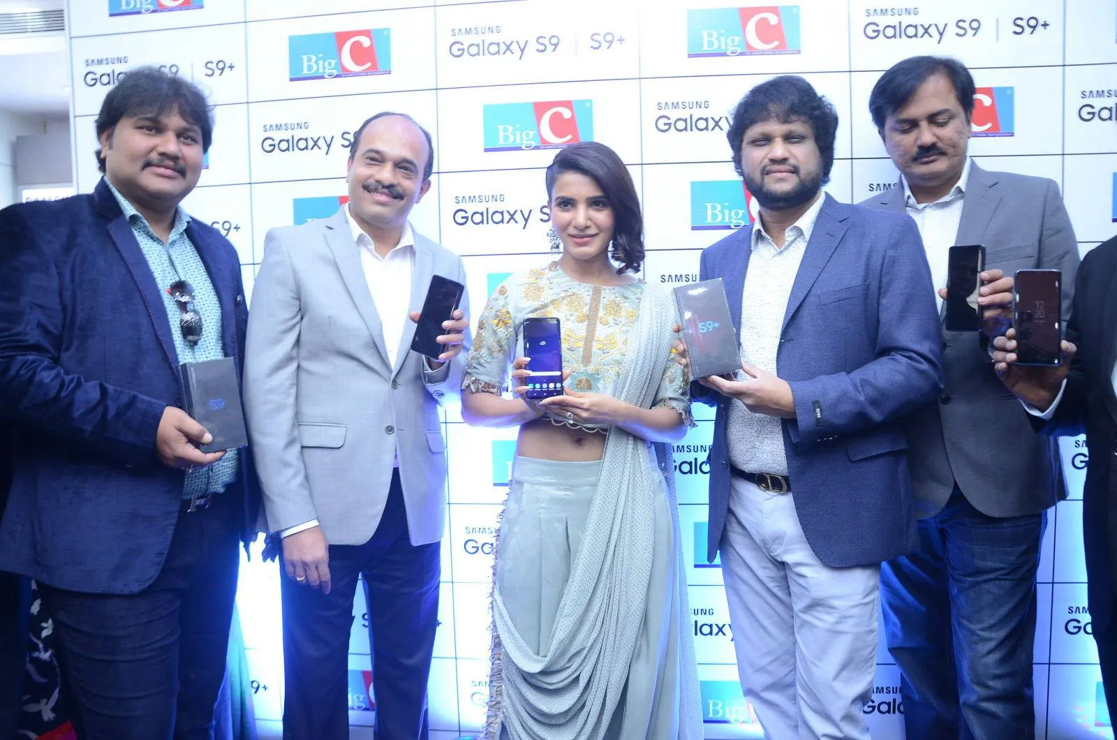 Samantha Launches Samsung S9 Mobile at Big C in Kukatpally - Sakshi