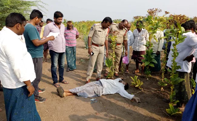 Man Suicide When Farm Brokers Cheating In Registration - Sakshi