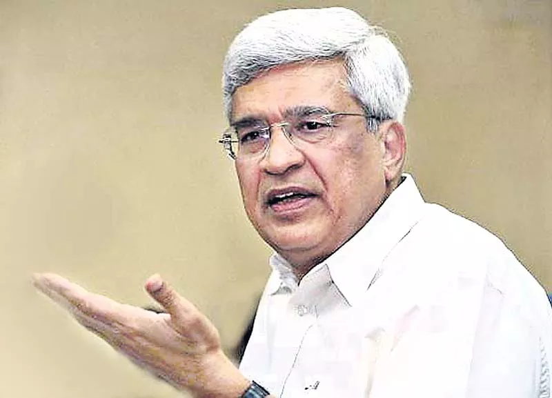 Third Fronts Like KCR's Bound to Fail, Says Prakash Karat - Sakshi