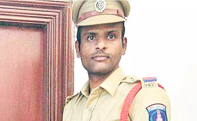 Neredmet Sub Inspector Naga Raju Missing - Sakshi