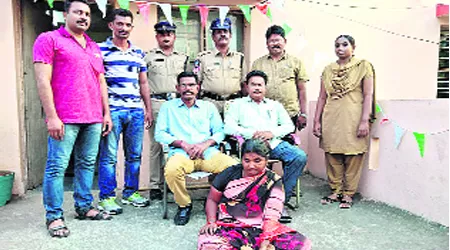 CCS Police Caught Woman Thief In ongole - Sakshi