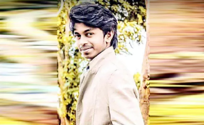 Enginring Student Died In Road Accident - Sakshi