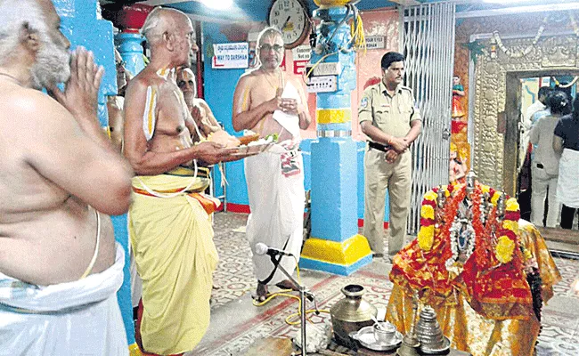 Chilakkur Balaji Brahmotsavas begin - Sakshi